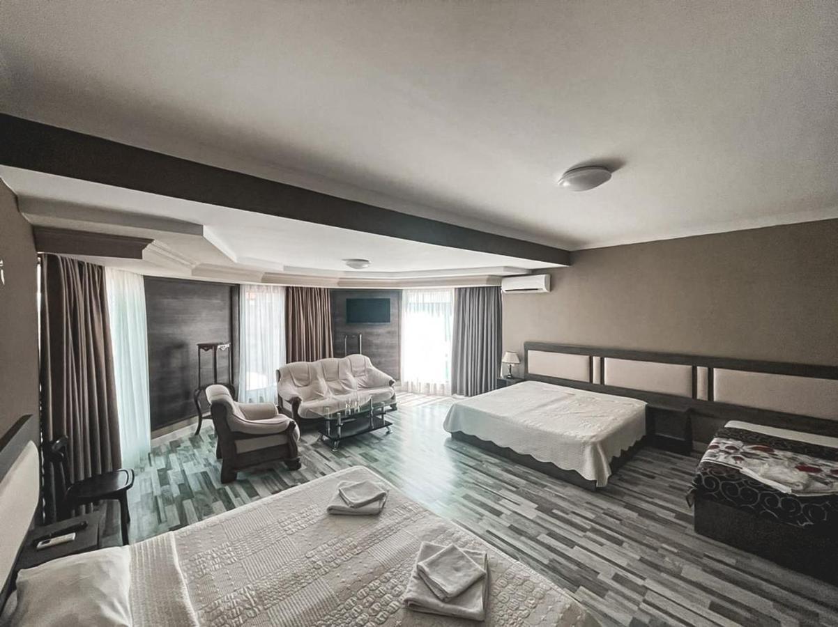 Discovery Hotel Κουτάισι Εξωτερικό φωτογραφία