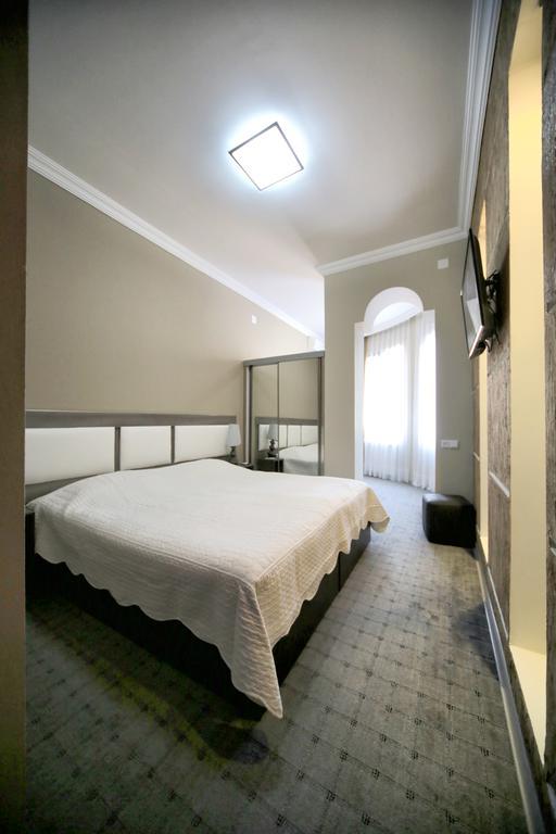 Discovery Hotel Κουτάισι Εξωτερικό φωτογραφία